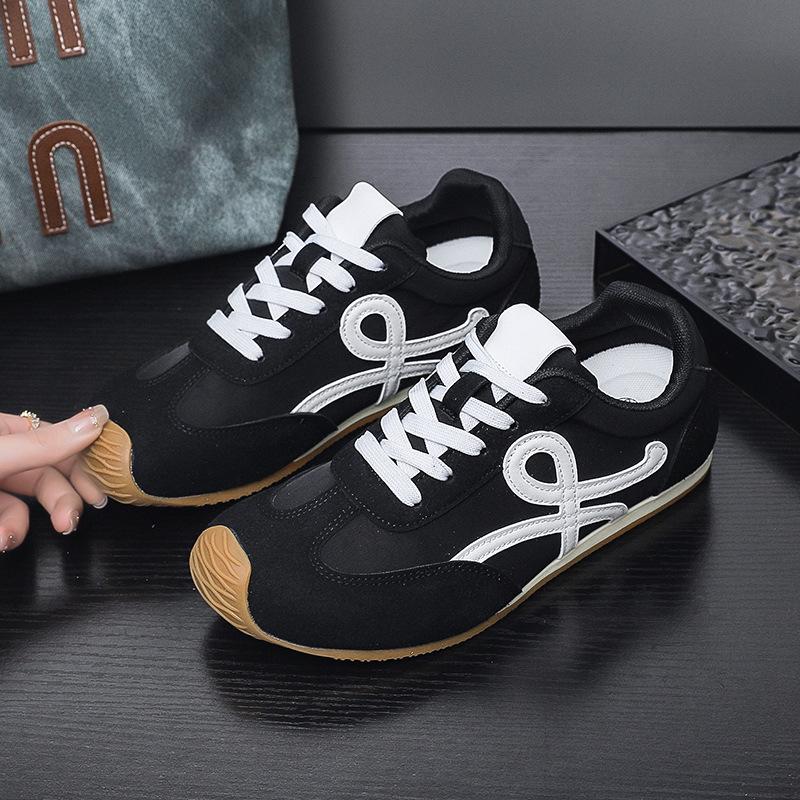 98 New Women's Shoes Trendy Brand Retro Fashion Versatile Thick Sole Soft Sole Not Tired Feet Versatile Casual Shoes