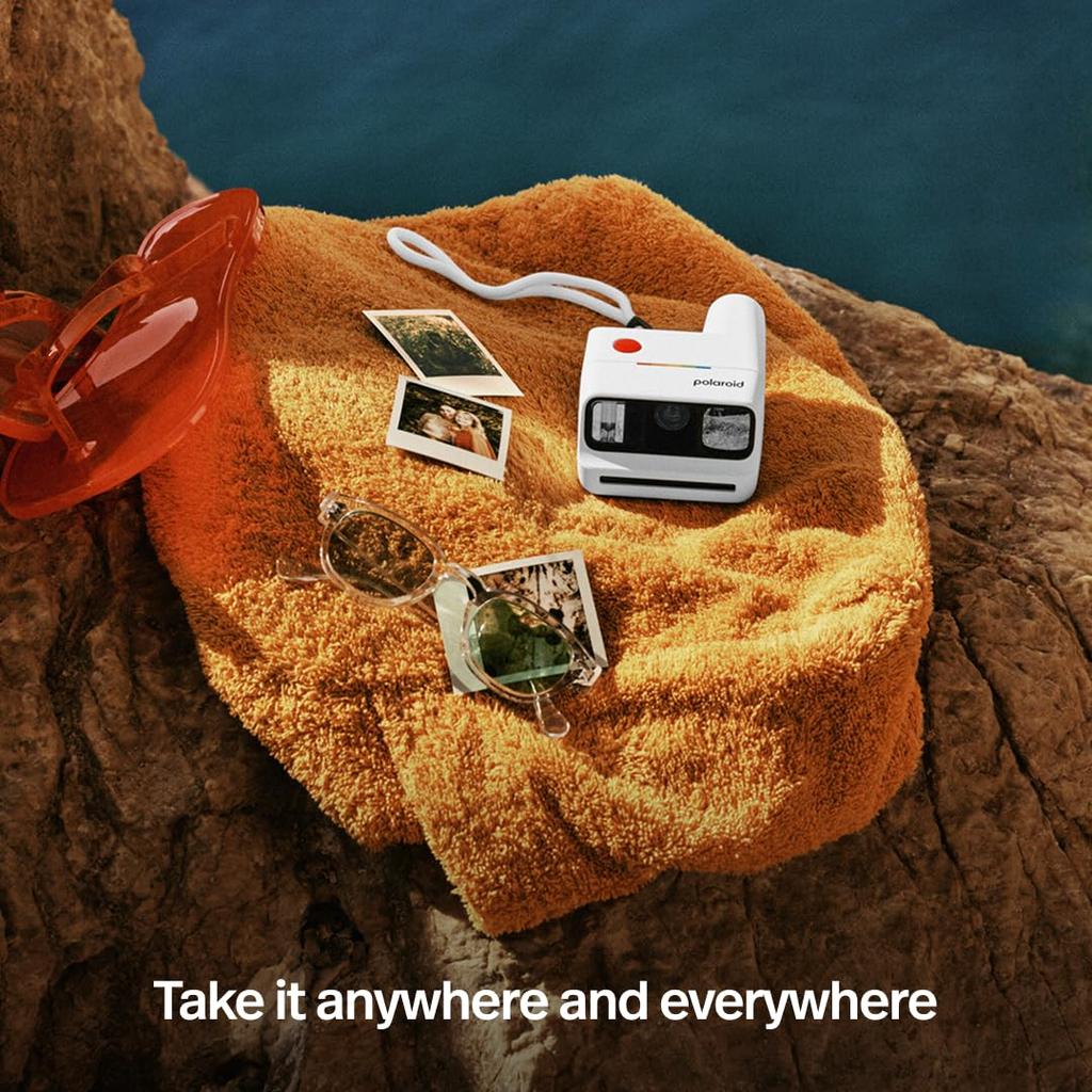 Аналоговая моментальная камера Polaroid Go Поколение 3 – Белая + 8 Цветных Фотографий (8 фото) (6648)