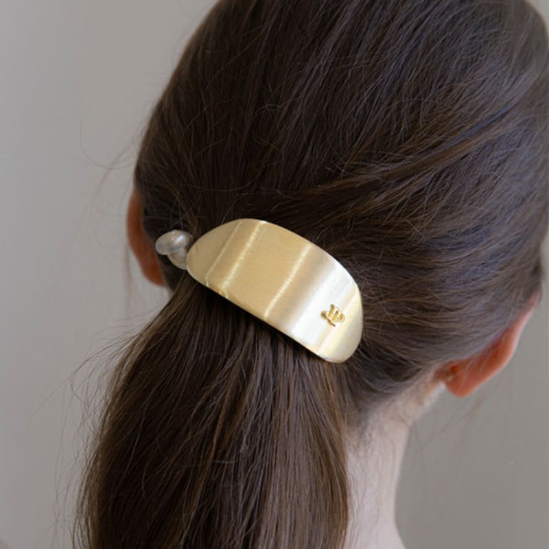 Jean Paul Clarisse Metal Crescent Banana Pin JP-22-162CC