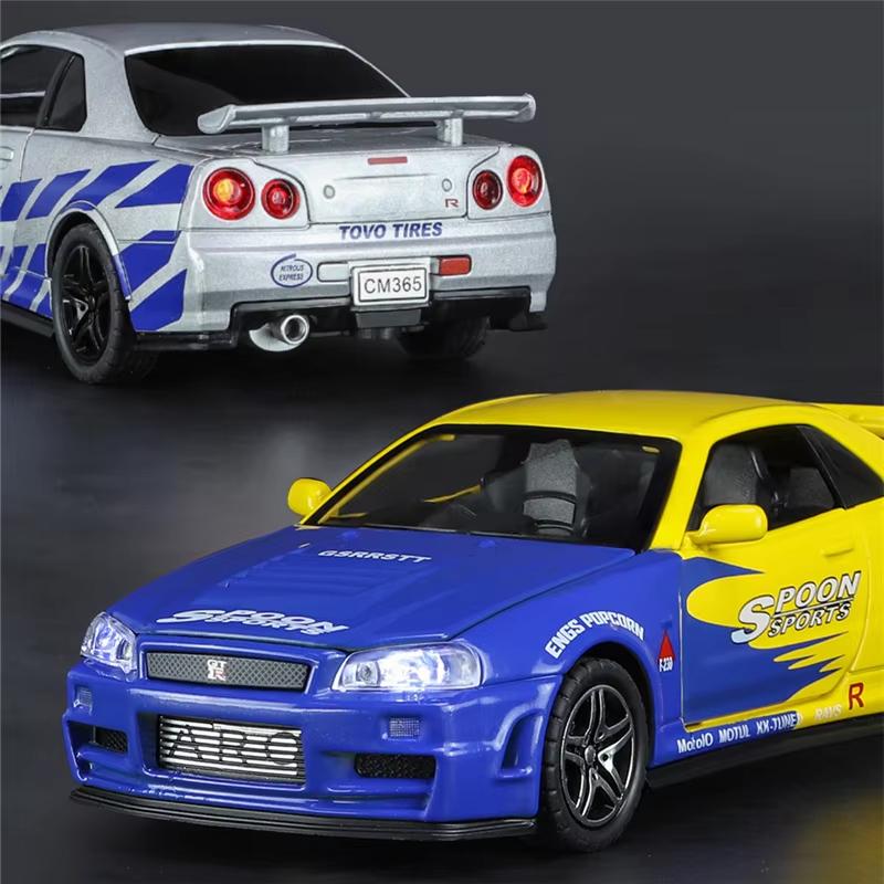 New 1:32 GTR R34 Alloy Sports Car Model Die-cast Toy Racing Car Model Simulation Sound and Light Pull Back Children Boy Trend Collection Gift