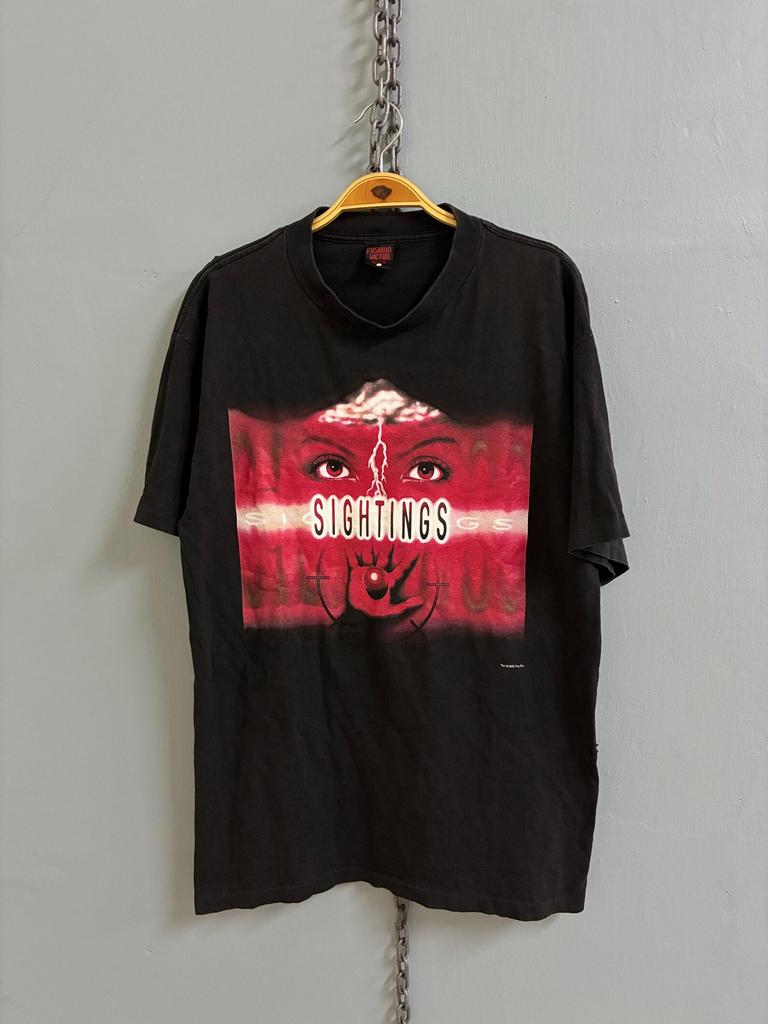Vintage 90s Sightings Fashion Victim t shirt