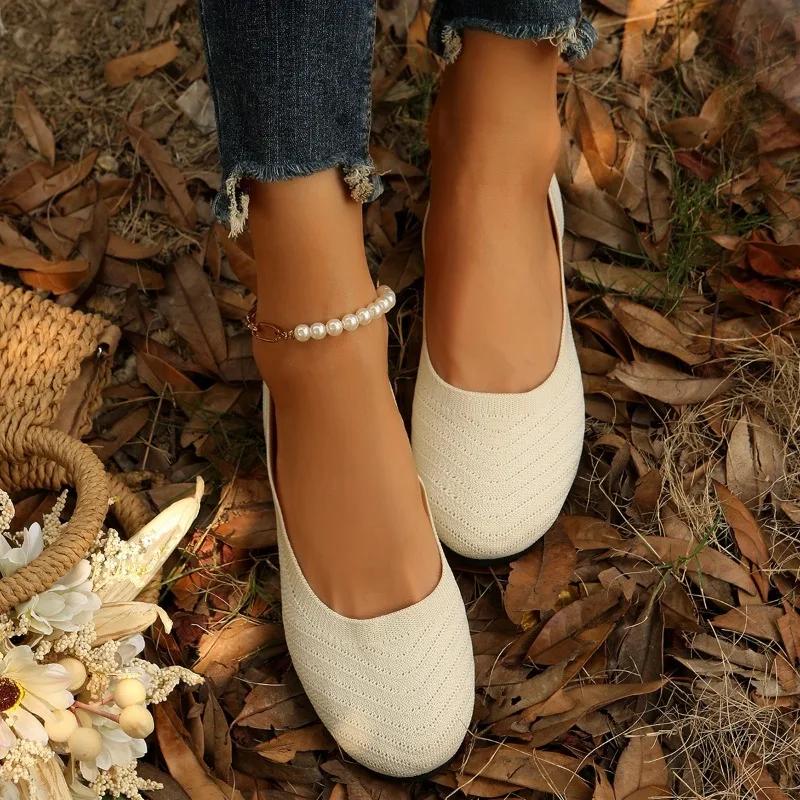 Модная обувь для женщин 2024 года, большие размеры, женские туфли на плоской подошве, повседневные туфли на плоской подошве для отдыха на открытом воздухе, женские туфли с круглым носком и мягкой сетчатой подошвой