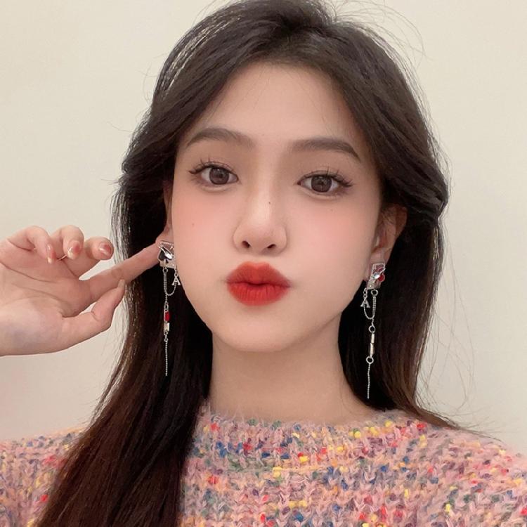 Трендовые длинные серьги с кисточками и игральными картами, серьги с милым характером, аксессуары, модная бижутерия для женщин и девушек