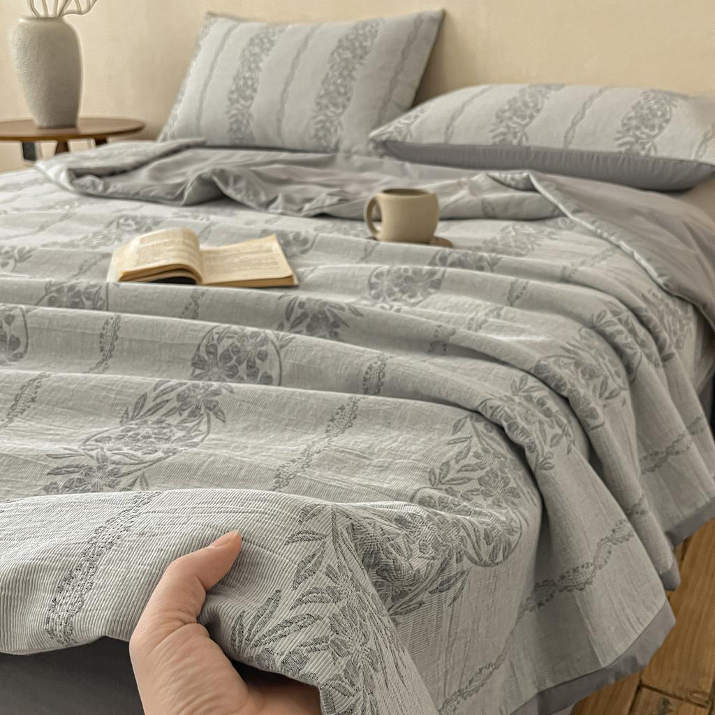 2026 new cotton A-class three-layer yarn washed cotton jacquard soybean summer quilt