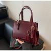 Ielgy Retro Large-Capacity All-Match Casual Messenger Bag Niche Portable Commuter Tote Bag