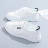 Маленькие белые туфли женские 2025 новые весенне-осенние на платформе корейская версия универсальная модная ниша спортивные взрывные повседневные кеды женские