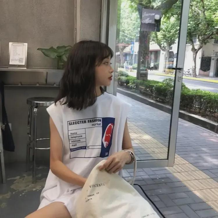 2024 Летняя корейская свободная женская футболка без рукавов с разрезом на спине