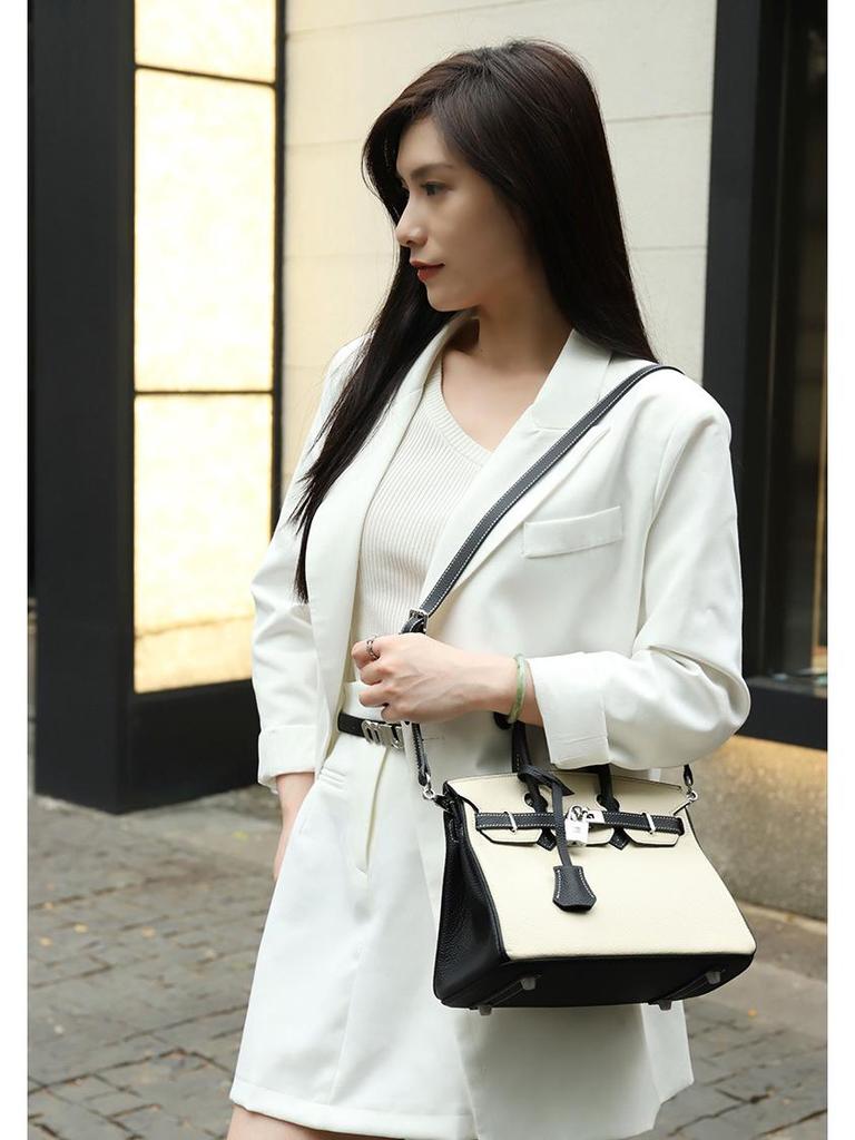 2025 Summer Women's Color Block Handbag - Trendy Platinum Shoulder & Crossbody Bag in European & American Fashion Style.