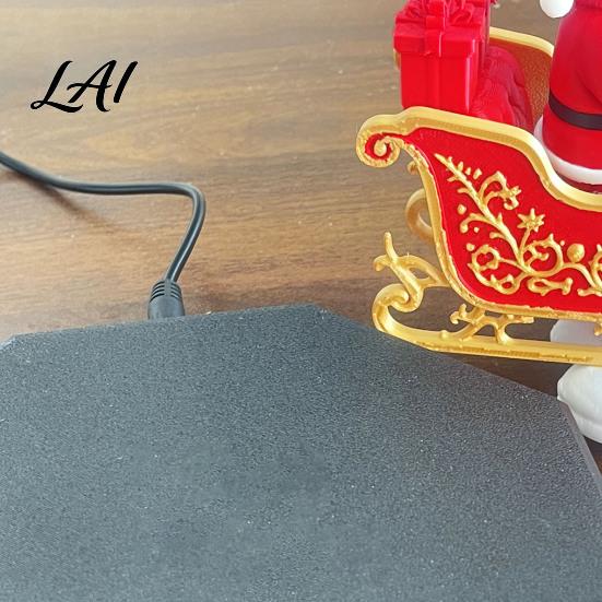 Whimsical Xmas Tabletop Figurine Floating Santa Sleigh Flying Sleigh Magnetic Levitation Christmas Decorations Decoration for Cabinets Claus