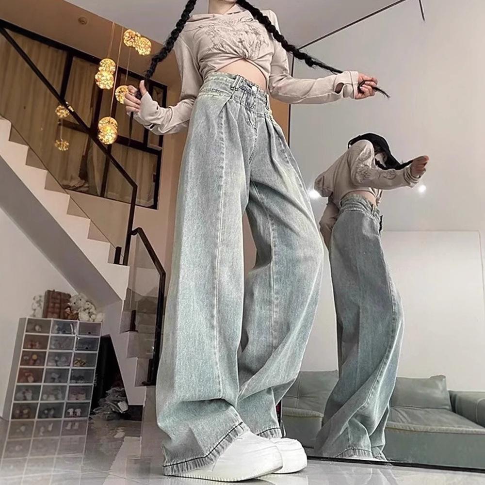 Женские джинсы с высокой посадкой и широкими штанинами – тип фигуры «груша», летние, свободного кроя, длиной в пол, прямые штанины.