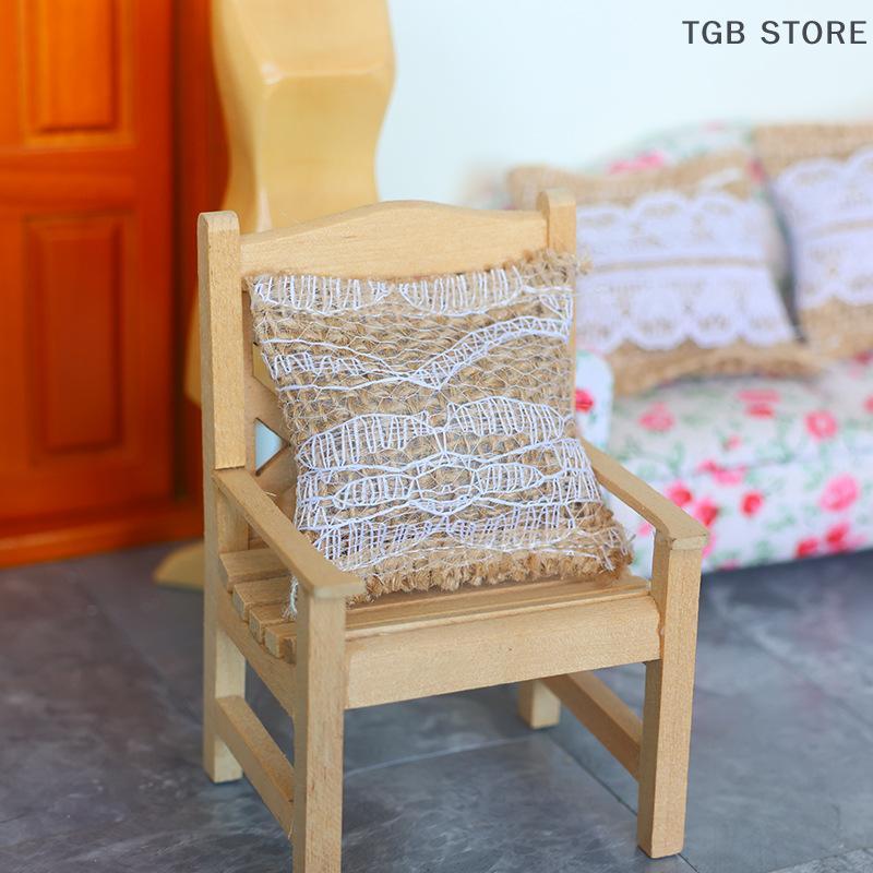 2Pcs 1/12 Mini Lace Pillow Sofa Cushion Living Room Decoration Dollhouse Simulation Decor Accessories