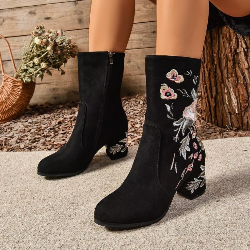 Women's Boots 2024 Winter Ethnic Style Retro Flower Embroidered Ankle Boots Zipper Fashionable Color Elegant Women Heels