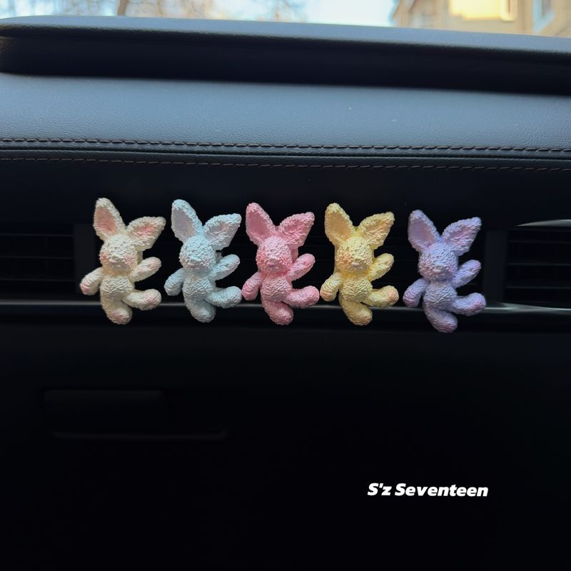 Cute Soothing Cartoon Bunny Car Air Vent Clip Aroma Diffuser Stone, Gift for Best Friend's New Car Decoration