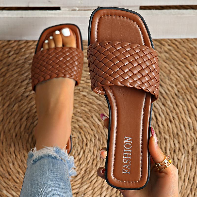 Fashion Classic Plus Size Woven Slippers for Women Summer Square Toe Low Heel Slides Sandals Woman Outdoor Pu Leather Beach Flip Flops