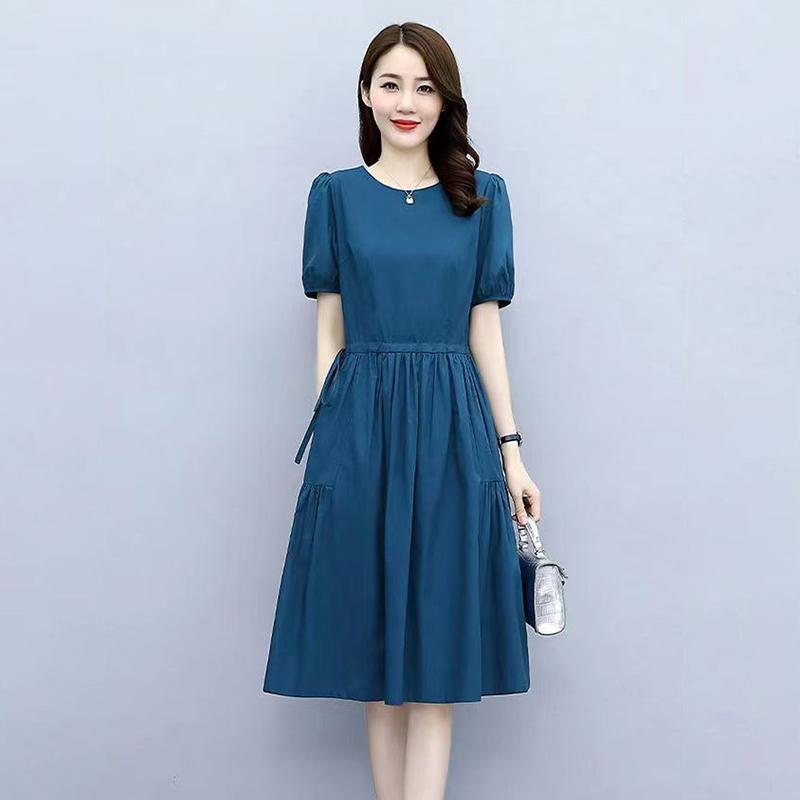 Женское платье Корейская версия плиссированного платья для женщин, свободного покроя и с приталенной талией, с короткими рукавами