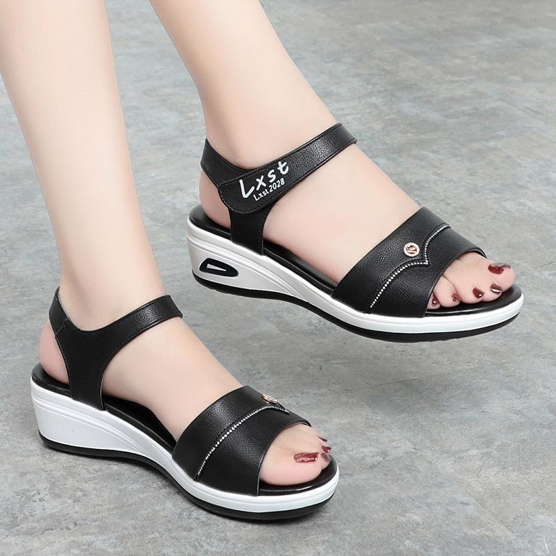 Комфортные женские дышащие босоножки на танкетке с открытым носком на платформе из мягкой кожи с мягкой подошвой, элегантные повседневные туфли-гладиаторы