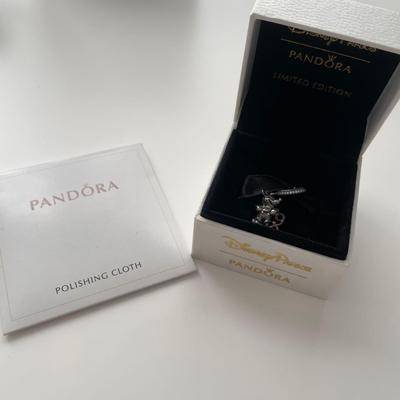 Б/у Шарм PANDORA Pandora Микки Маус Disney 90-летие