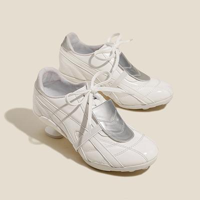 Инс стиль Лоскутная обувь смешанных цветов из мягкой кожи Женские кроссовки на высоком каблуке Осень Зима Повседневные на шнуровке Новинка Спортивная обувь