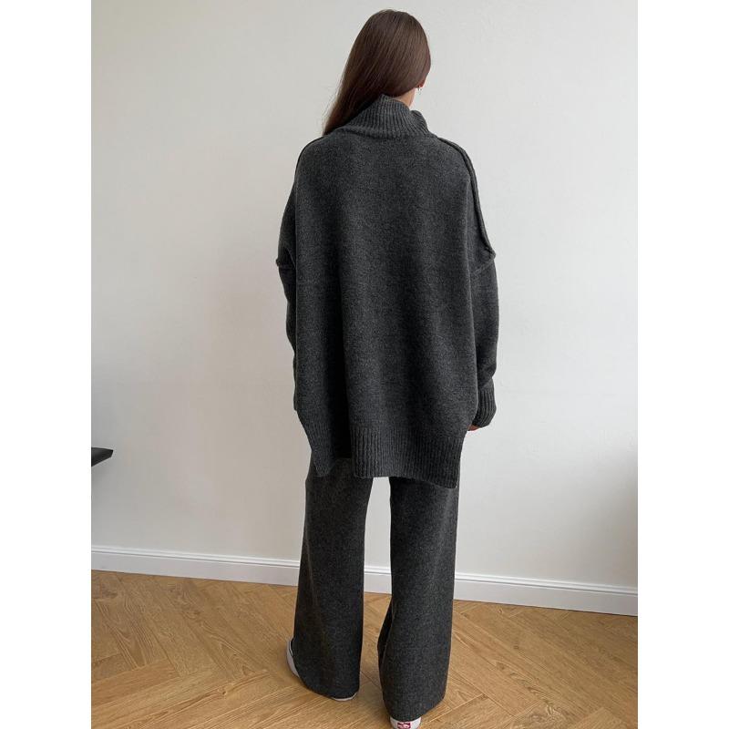 Женский осенне-зимний комплект из свитера и брюк с высоким воротом и утолщенной трикотажной вязки