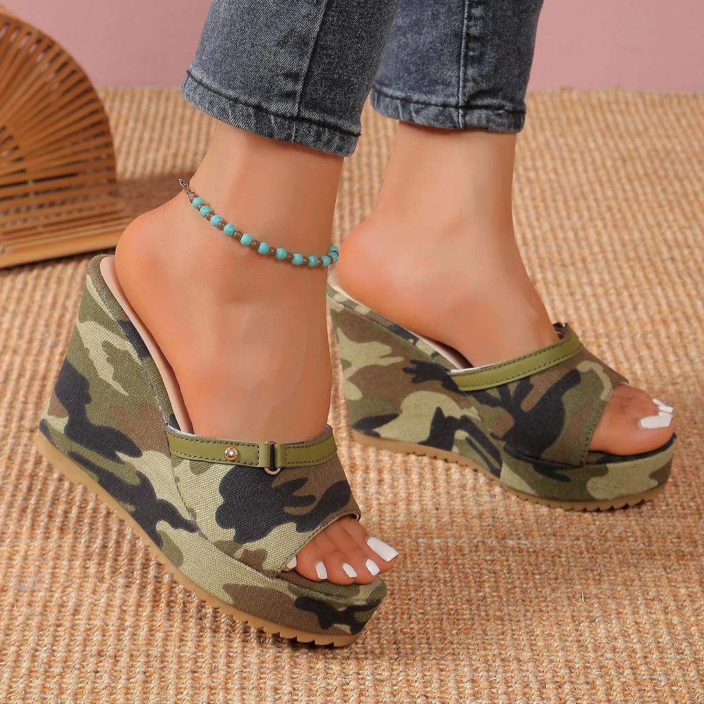 Женские тапочки 2024 Новые женские роскошные босоножки на танкетке Летние сексуальные сандалии на платформе Дизайнерские тапочки для прогулок на открытом воздухе Женские шлепанцы для женщин