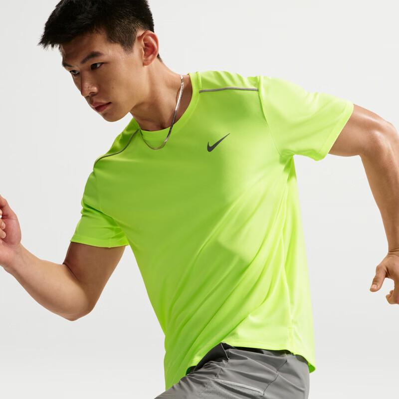 Nike Men's Knit Fitness T-Shirt