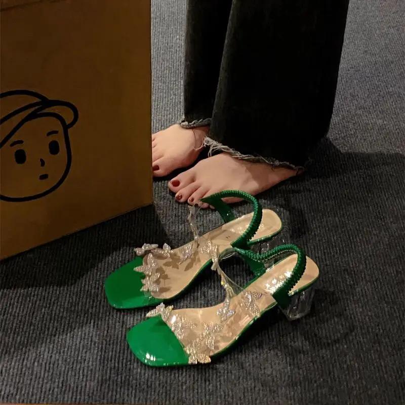 Модные квадратные каблуки, лето 2024, босоножки с открытым носком для женщин, зеленые женские туфли, черная обувь, шикарная и элегантная, оптовая продажа, лучшее