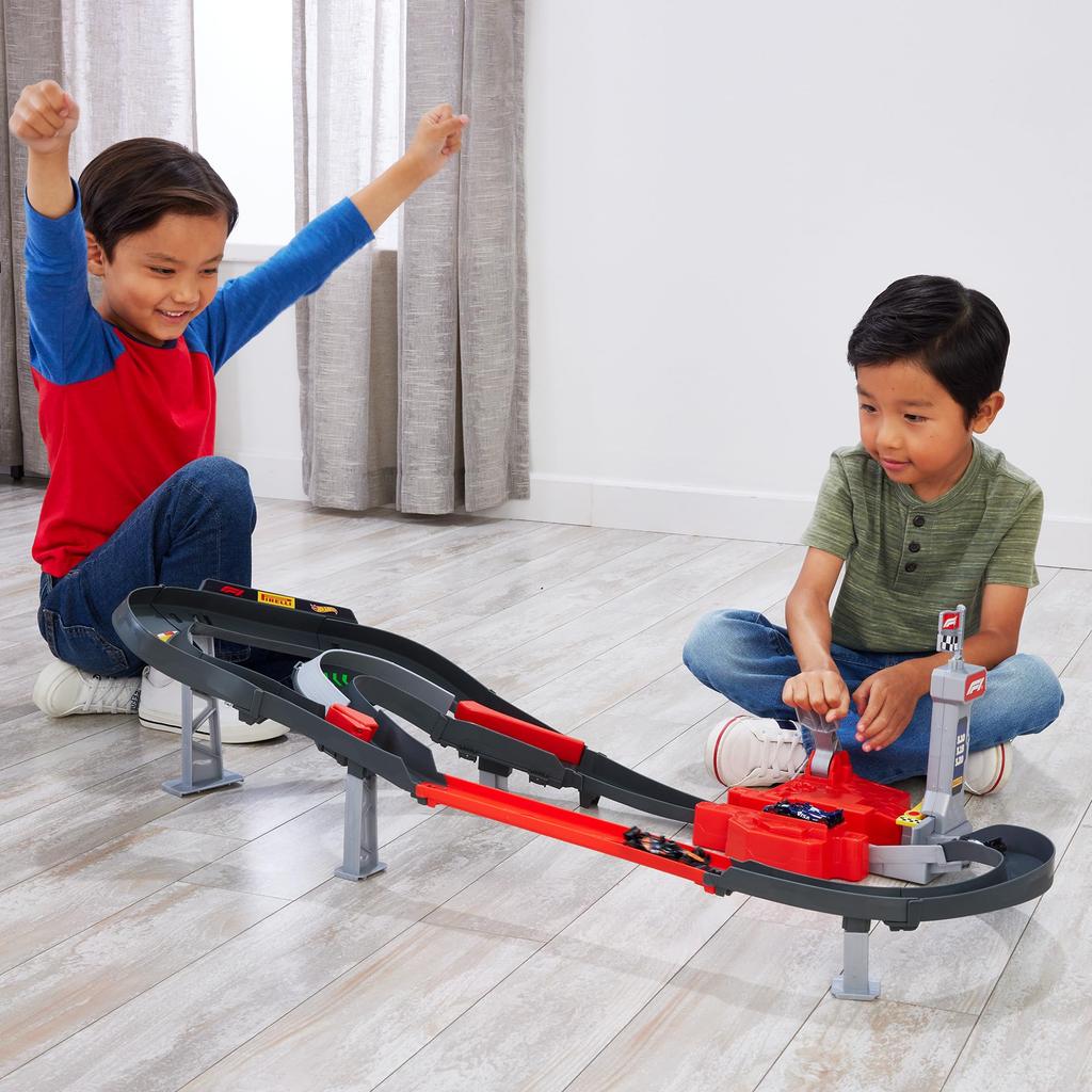 Hot Wheels Formula 1® Sprint Race Circuit Vehicle Toy F1 Playset with 3 Mini Cars, Ages 4 and Up, Multi-Purpose, JDY15