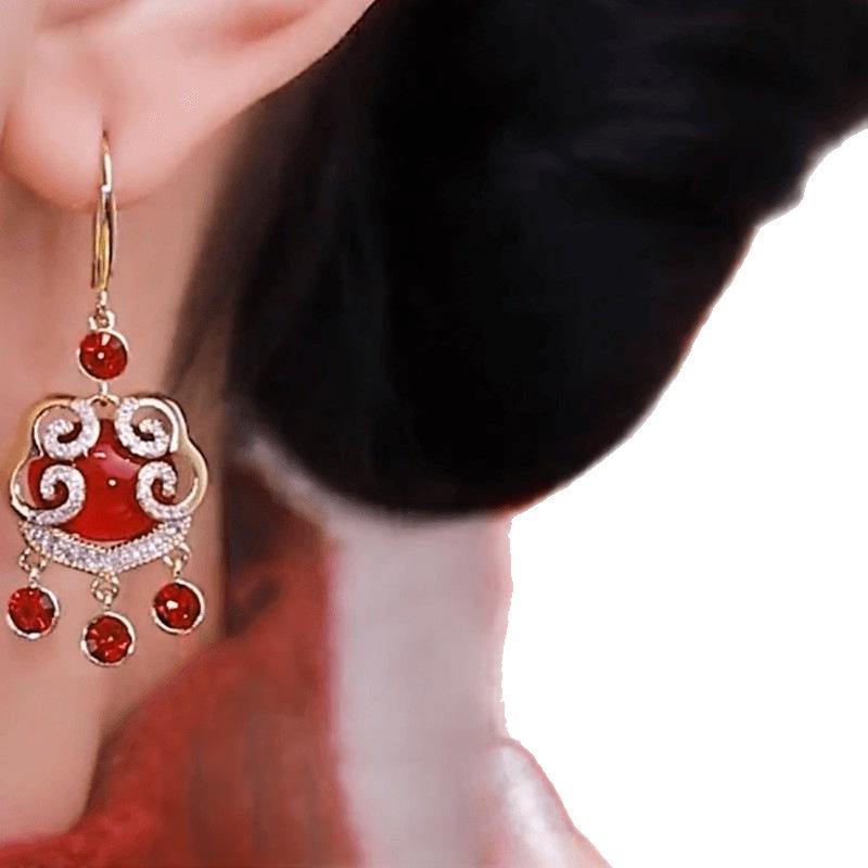 Festive Red Tassel Cloud Earrings – Women's Elegant New Year Design