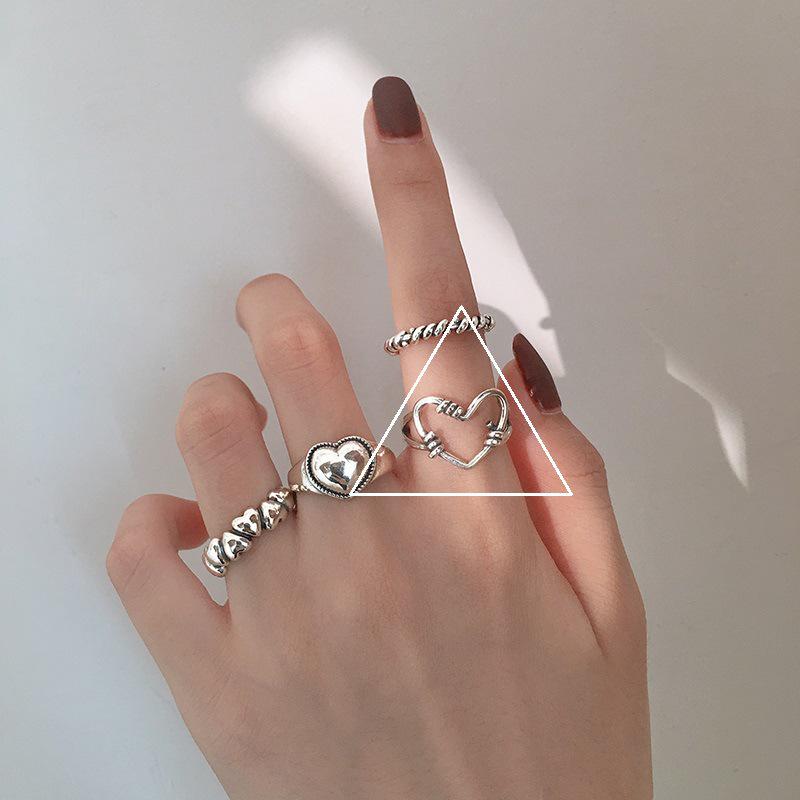 Trendy Minimalist Korean Vintage Stacking Rings for Women - Influencer-Approved Light Luxury Style.