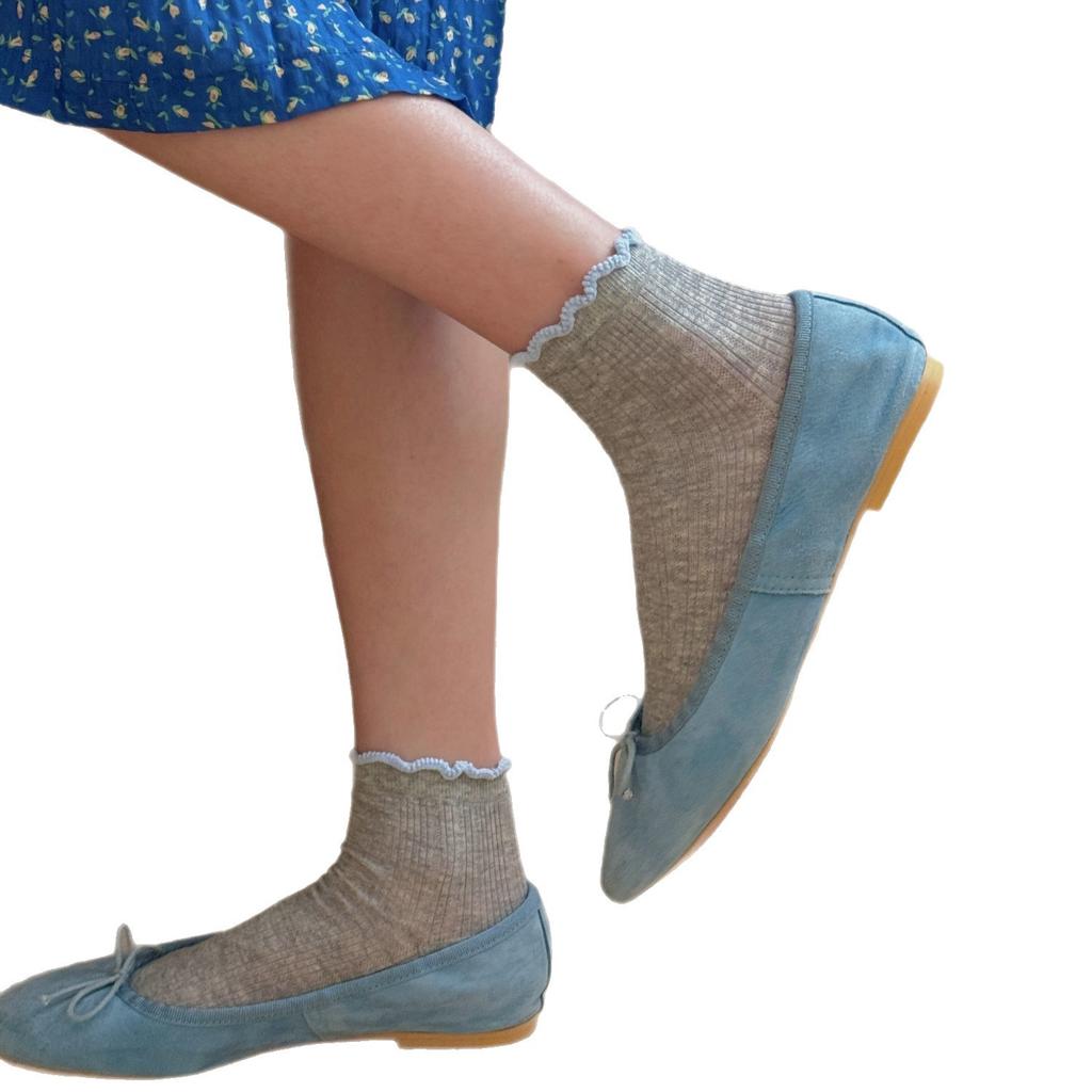 Simple and Versatile Short Socks In Contrasting Colors with Floral Wood, Breathable Mesh Vertical Striped Socks for Women