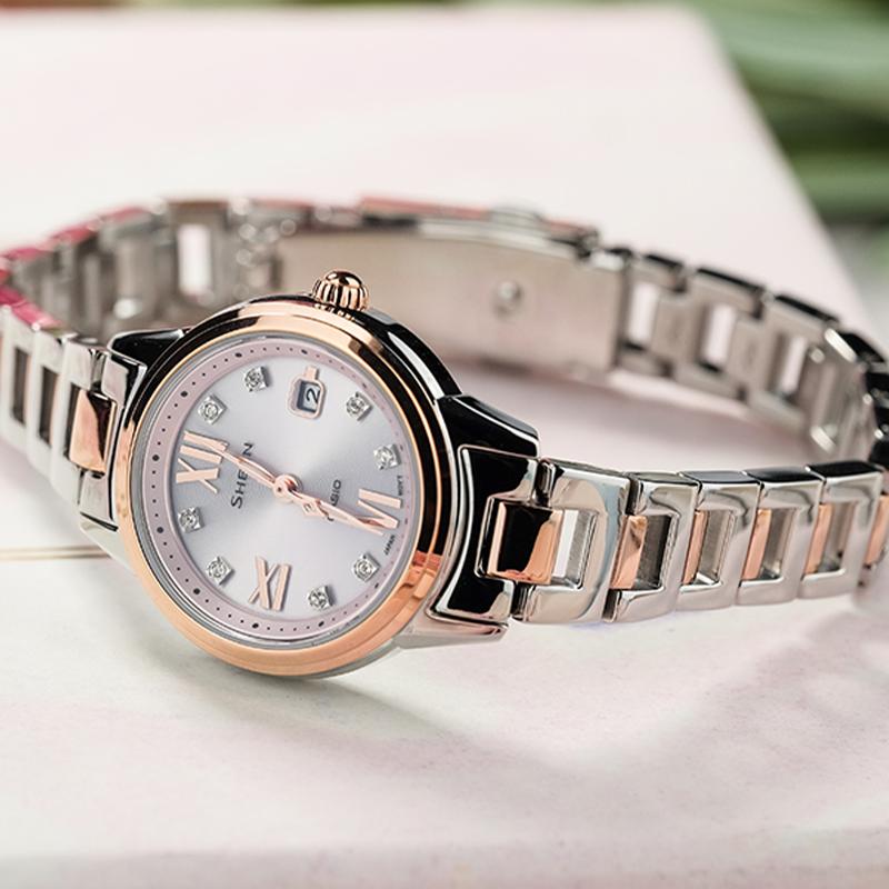 Casio SHEEN Солнечная Серия Элегантные Водонепроницаемые Солнечные Кварцевые Часы Стальной Ремешок Японские и Корейские Часы Женские Часы SHE-4522SG-4A-person