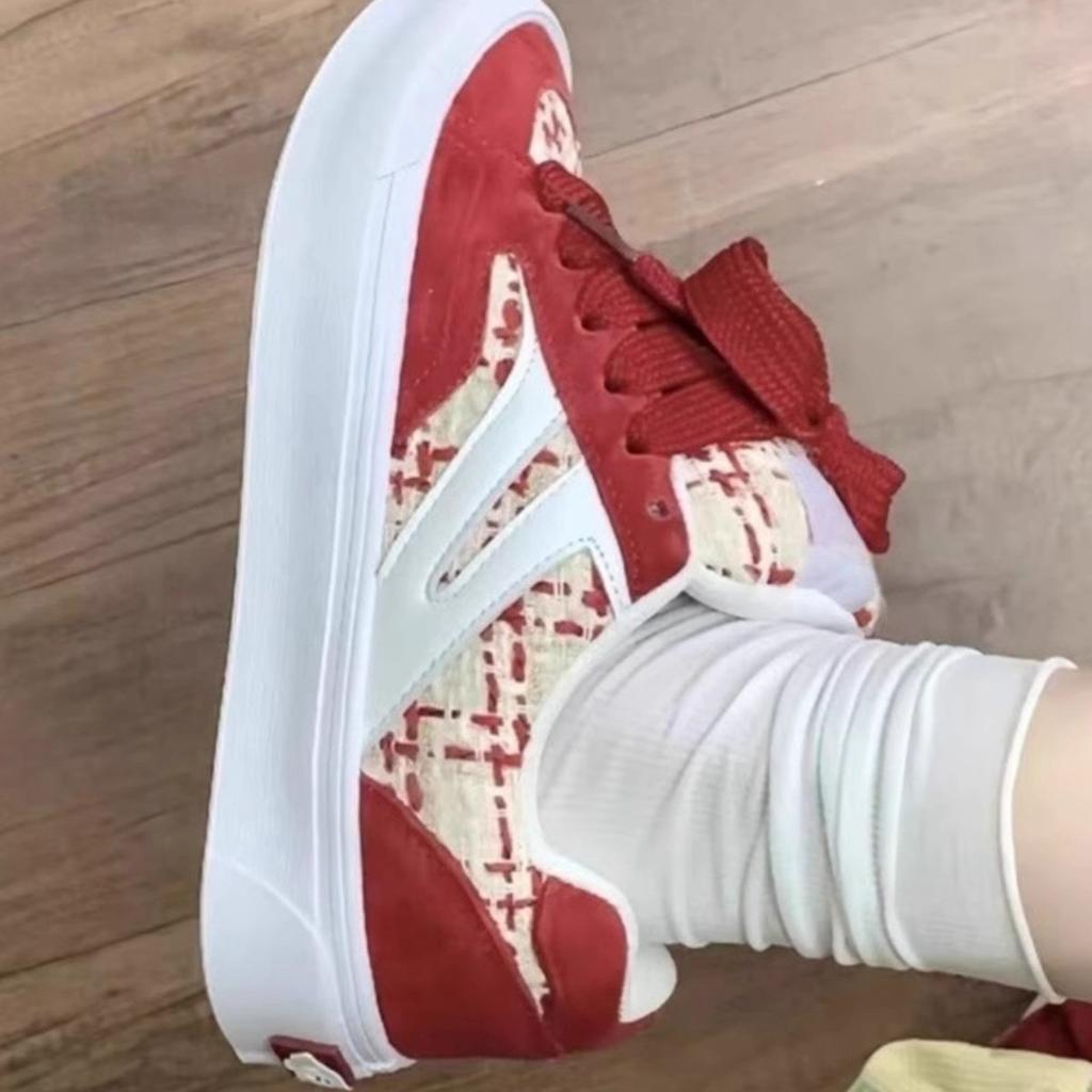 2025 Spring and Autumn New Xiaoxiangfeng Qiandongge Bread Shoes Women's Versatile Platform Casual Retro Sports Skateboard Shoes