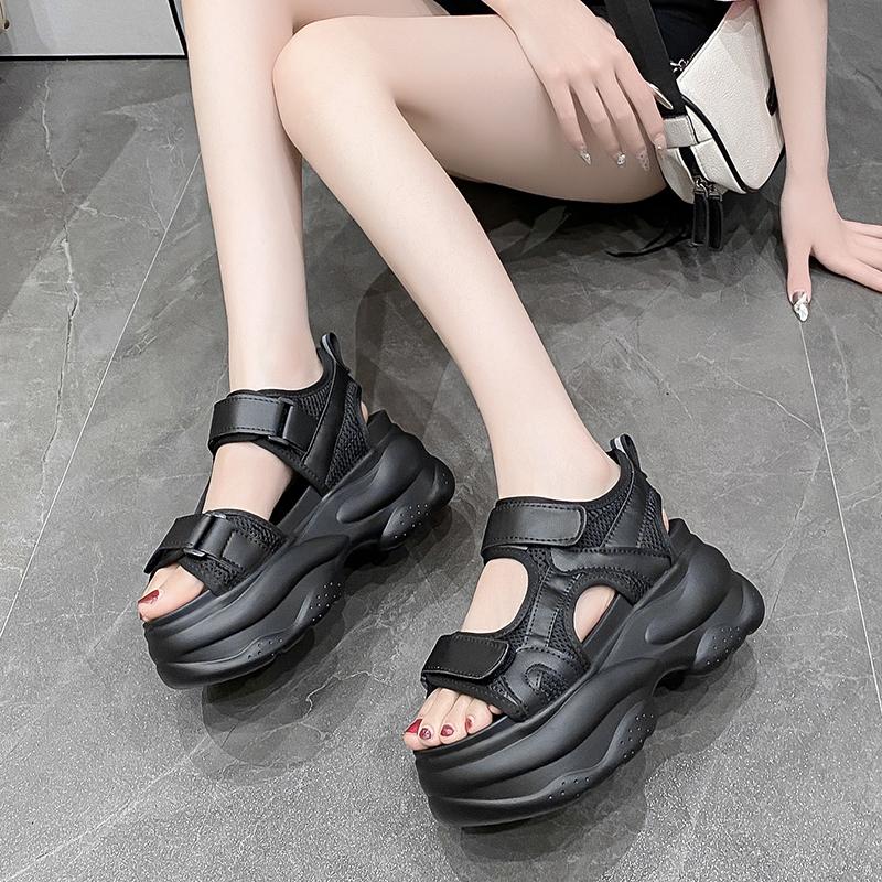 Мода Роскошные Дизайнеры Мода Кожаные Женские Босоножки на Платформе Белые Массивные Спортивные Туфли на Танкетке Для Женщин Летняя Студенческая Обувь Большой Размер