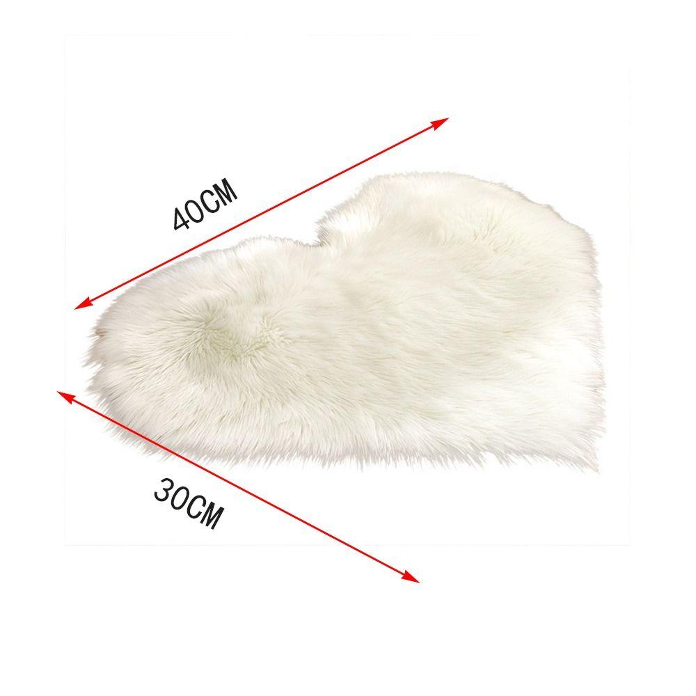 Bedroom Decorative Faux Wool Heart Shaped Carpet Chair Cover Floor Mats Sofa Cushion Seat Pad