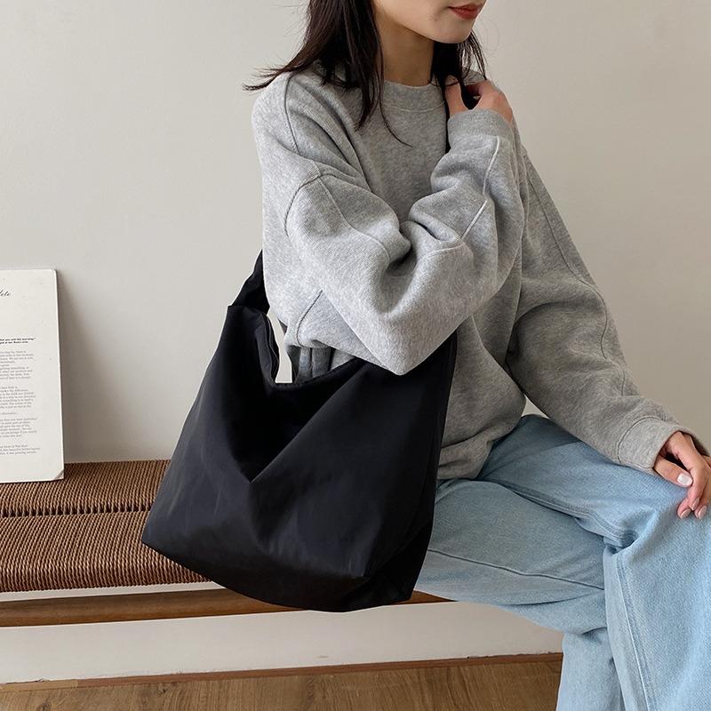 Large Capacity Canvas Bag Casual Lazy Wind Messenger Bag Simple Tote Bag Spring and Summer Shoulder Bag