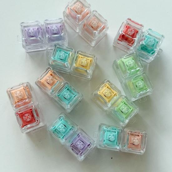 Keyboard Fidget Toy 2-in-1 Keyboard Decompression Button Finger Clicker Toy 2-Keys Fidget Keychain Work Travel Stress Relief Desk Toy