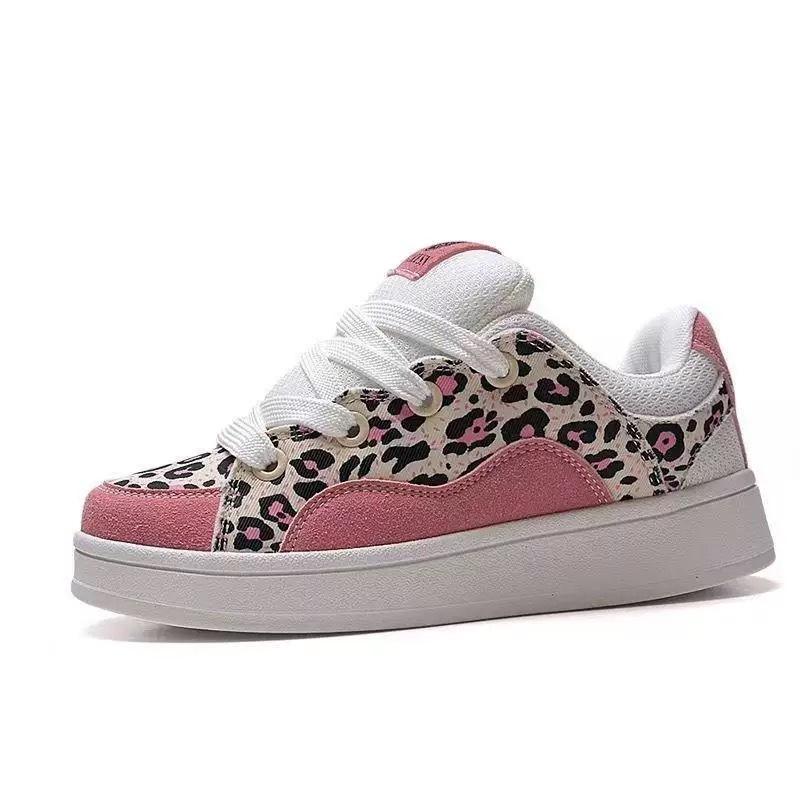 Стиль Гонконга легкие нишевые милые кроссовки Powder Tide для женщин ins2025 весна и лето новые универсальные спортивные взрывные кроссовки