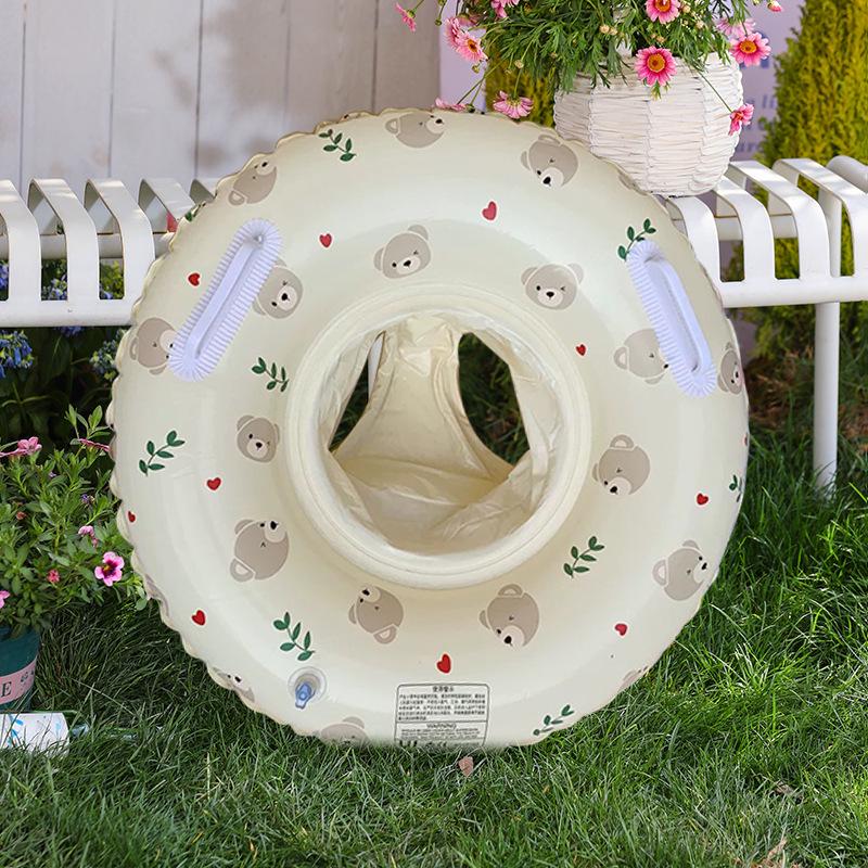 Желтое защитное кольцо для детского сиденья для купания с защитой от солнца - конструкция, препятствующая опрокидыванию