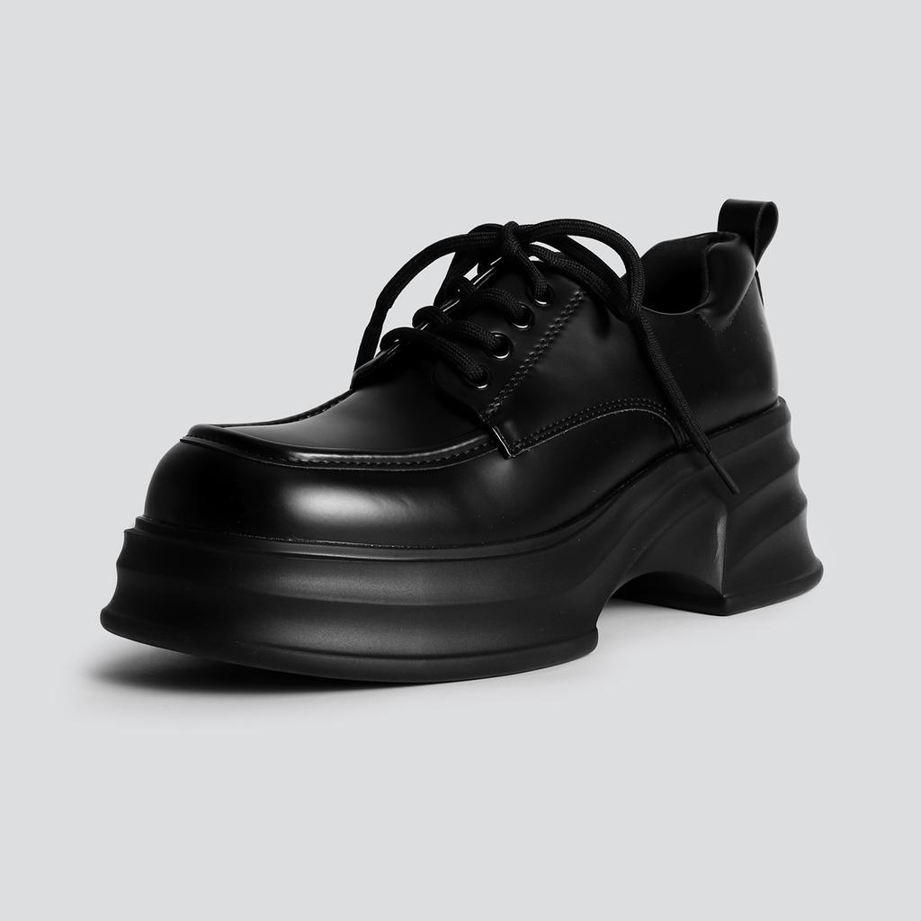 Корейская версия универсальных туфель на толстой подошве в стиле «сладкий ветер» однотонного цвета на толстом каблуке из маленькой кожи для женщин 2025 весна новые повседневные удобные туфли