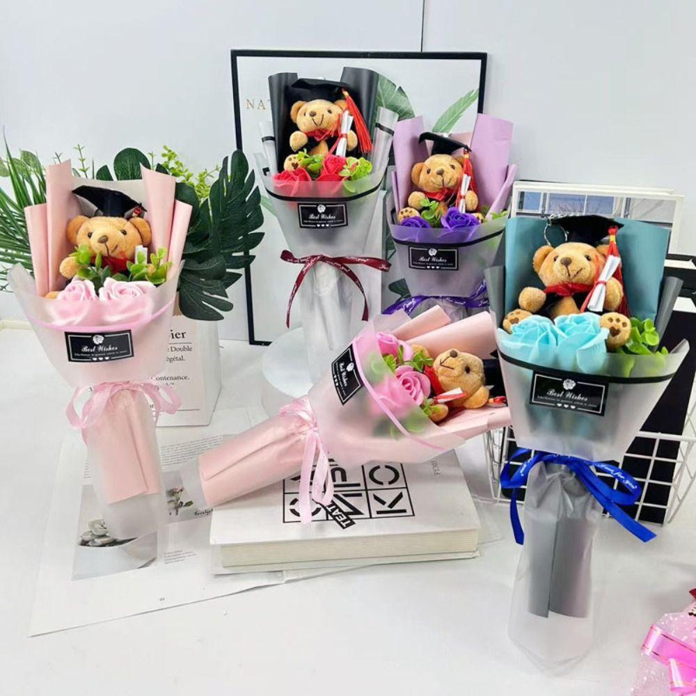 Потрясающий букет из мишек для выпускника Милый мультяшный Прекрасный мишка Букет из подсолнухов и мыла ко Дню святого Валентина