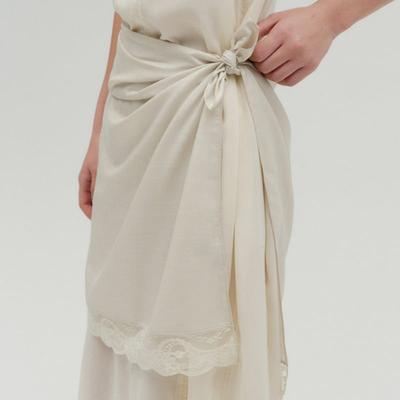 SALTY PEBBLE GLOSSY LACE SCARF [BEIGE]