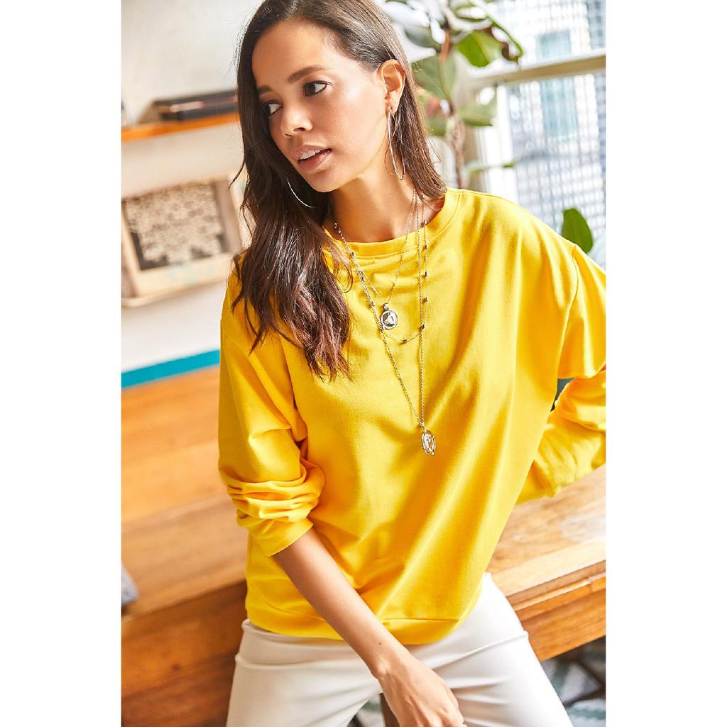 Women's White Black Striped Basic Soft Textured Loose Sweatshirt Swt-19000457