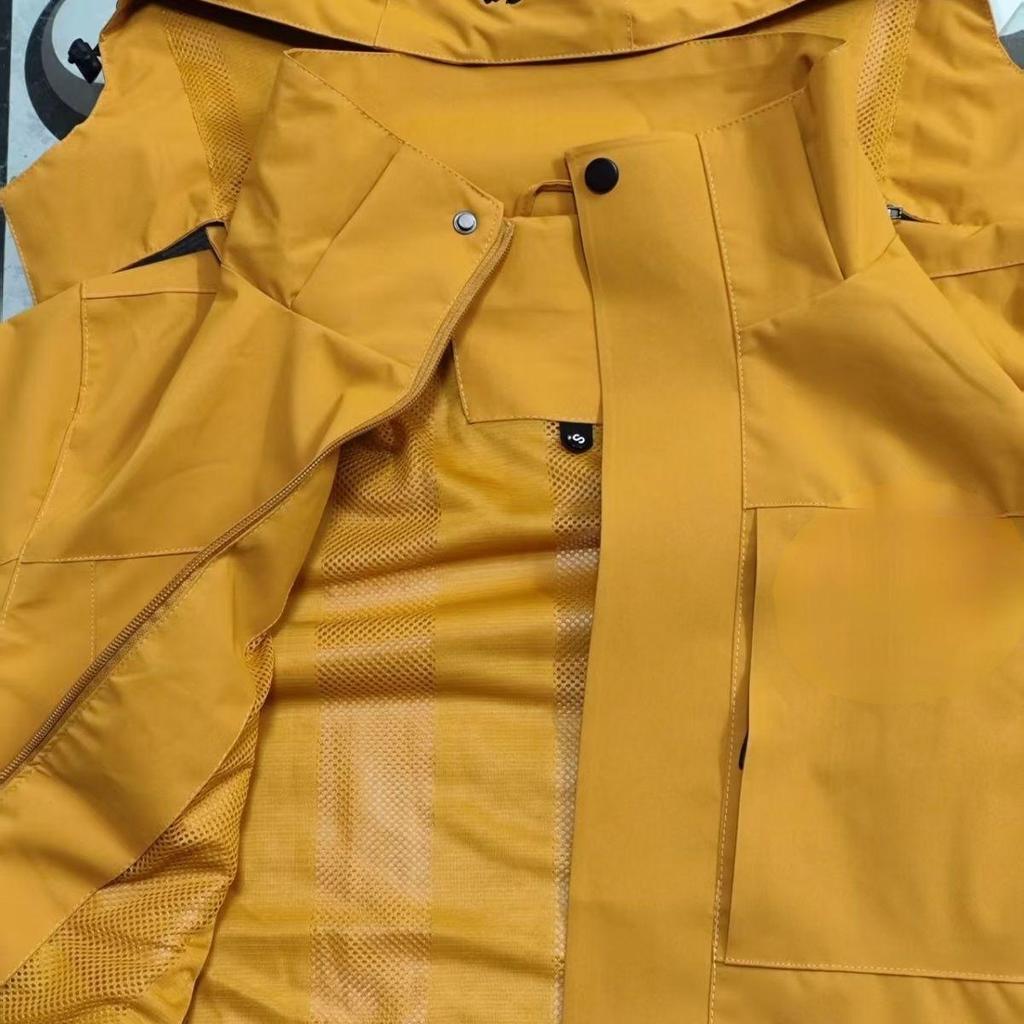 Men's Waterproof UV-Protection Spring/Autumn Windbreaker, 100% Polyester – Essential for Tibet