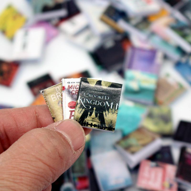 10Pcs 1/12 Dollhouse Mini Books Magazine Model Dollhouse Study Room Decoration Dollhouse Accessories Kid Pretend Play Toys
