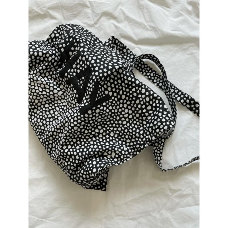 Сумка через плечо из холста корейского блогера – ленивая летняя универсальная сумка для покупок в горошек