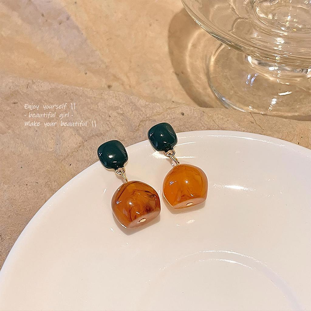 Retro Versatile Temperament Amber Geometric Shaped Maillard Earrings For Women