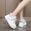 Новая летне-осенняя женская обувь на толстой подошве для увеличения роста, повседневные кеды, спортивная кожаная обувь в стиле пэчворк, студенческий тренд