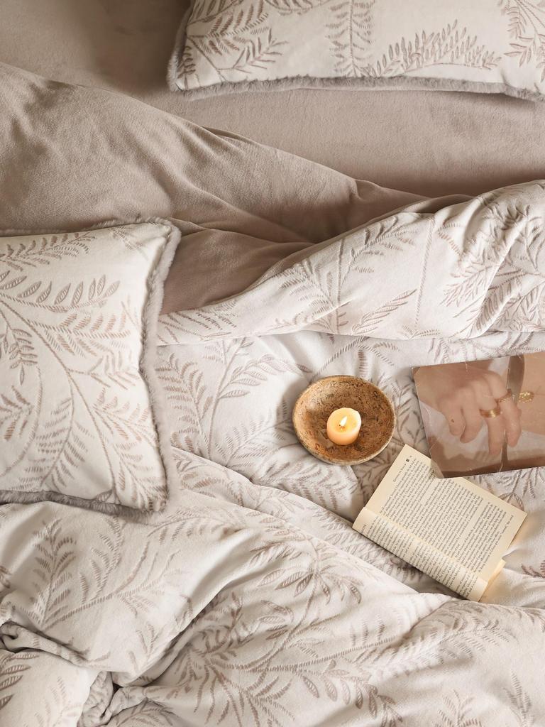 320г Супер Теплый Зимний Молочный Вельвет 4 Предмета Постельного Белья из Кораллового Флиса с Двусторонним Флисом - Простыня и Пододеяльник в Комплекте