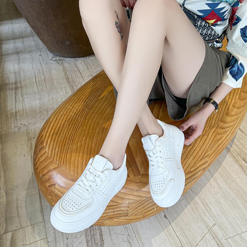 Модные женские повседневные туфли на платформе, спортивные кроссовки, осенние уличные дышащие легкие белые кроссовки для бега, женские белые туфли