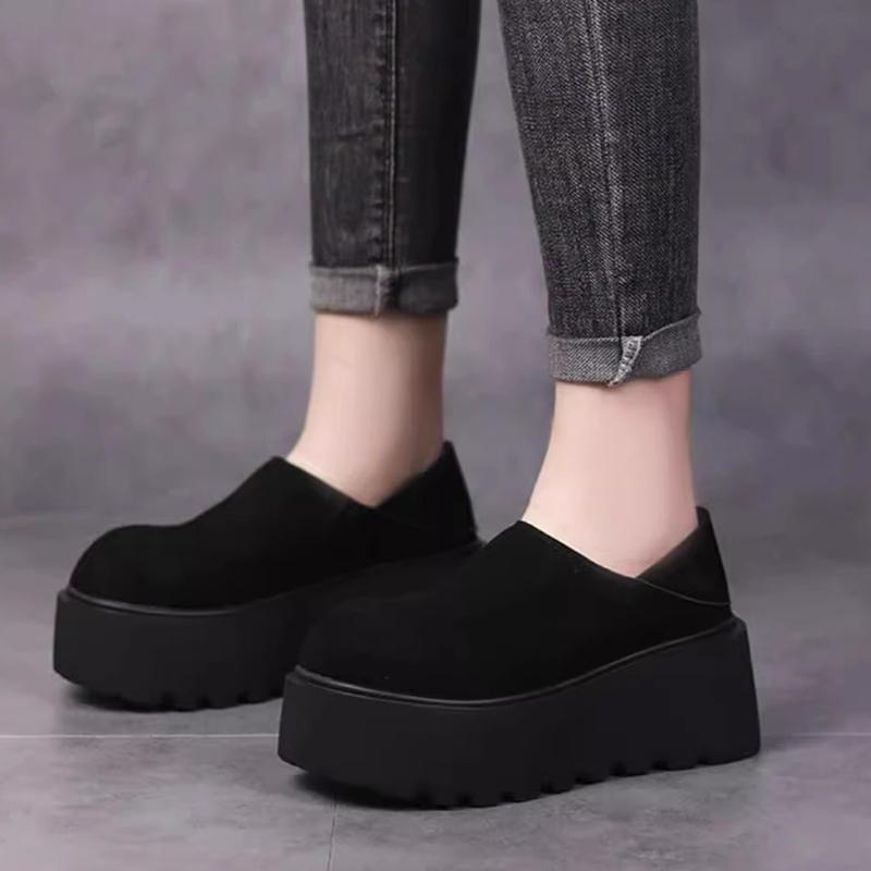 Женские замшевые зимние ботинки на платформе, туфли на плоской подошве, женская мода 2025 года, зимние удобные прогулочные новые ботильоны для мотоциклистов Mujer Botas